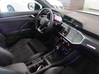 Audi Q3 Q3 35 2.0 tdi Identity Black s-tronic Bianco usata Fossano