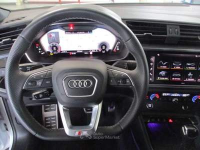 Audi Q3 Q3 35 2.0 tdi Identity Black s-tronic Bianco usata Fossano