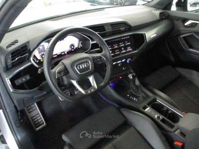 Audi Q3 Q3 35 2.0 tdi Identity Black s-tronic Bianco usata Fossano