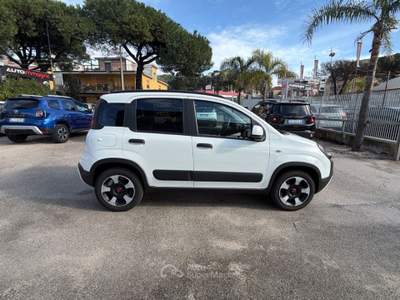 Fiat Panda 1.0 FireFly 70cv S&S Hybrid Cross Bianco usata Cercola