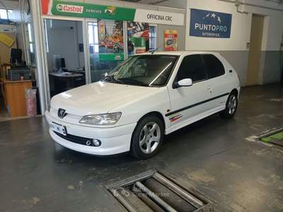 Peugeot 306 3p 2.0 16v Rallye Bianco usata Cerea