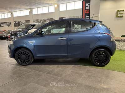 Lancia Ypsilon Ypsilon 1.0 FireFly 5 porte S&S Hybrid Silver Blu/Azzurro usata Occhiobello