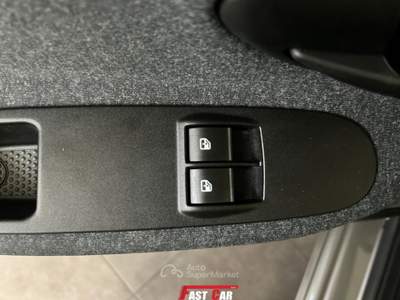 Lancia Ypsilon 1.0 FireFly 70cv Hybrid Silver Grigio usata Occhiobello