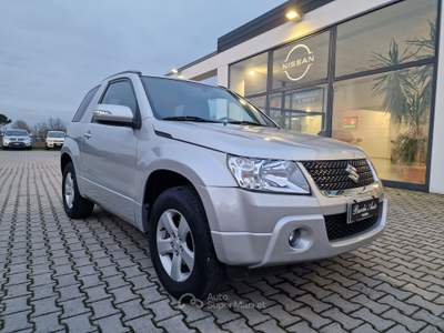 Suzuki Grand Vitara Grand Vitara 1.9 DDiS 3 porte Offroad Argento usata Faenza