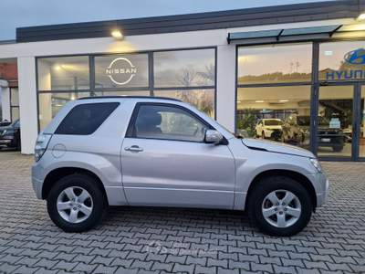 Suzuki Grand Vitara Grand Vitara 1.9 DDiS 3 porte Offroad Argento usata Faenza