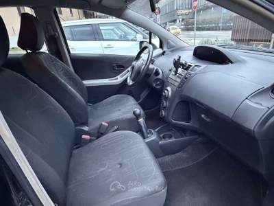 Toyota Yaris 5p 1.3 Luna my03 Nero usata Lumezzane