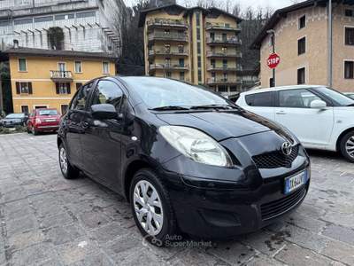 Toyota Yaris 5p 1.3 Luna my03 Nero usata Lumezzane