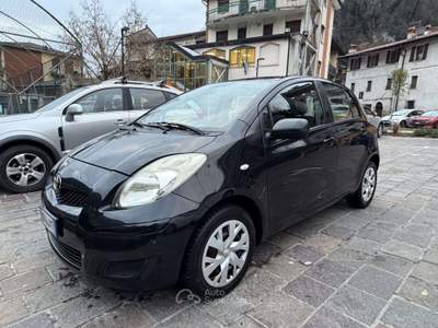 Toyota Yaris 5p 1.3 Luna my03 Nero usata Lumezzane