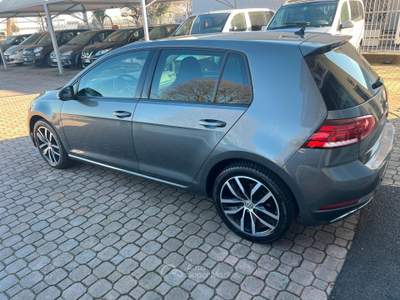 Volkswagen Golf 5p. Executive BlueMotion T usata Alseno