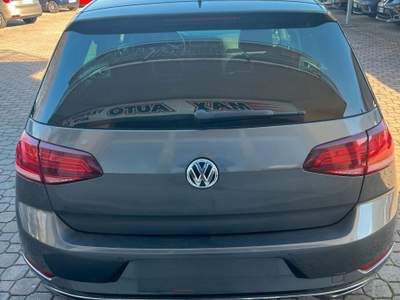 Volkswagen Golf 5p. Executive BlueMotion T usata Alseno