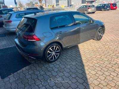 Volkswagen Golf 5p. Executive BlueMotion T usata Alseno