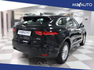 Jaguar F-Pace 2.0D I4 Pure AWD 180CV Auto Nero usata Latina