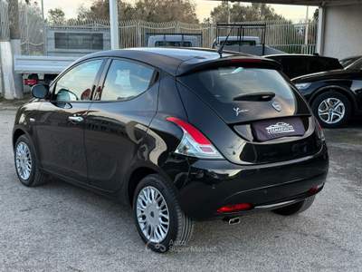 Lancia Ypsilon Ypsilon 1.2 69 CV 5p. Gold Nero usata San Michele Salentino