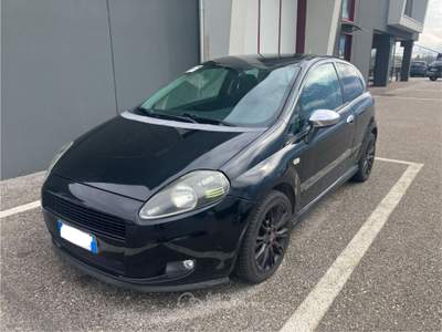 Fiat Grande Punto Grande Punto 1.4 95CV 16V 3p. Nero usata Scurelle