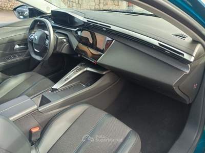 Peugeot 308 1.5 BlueHDi 130cv EAT8 Allure Blu/Azzurro usata Monopoli