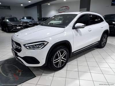 Mercedes-Benz GLA GLA 200 d Automatic 4Matic Sport Bianco usata Favara