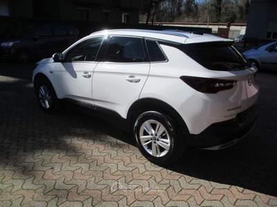 Opel Grandland 1.5 diesel Ecotec Start&Stop aut. Business Ed. Bianco usata VILLASANTA