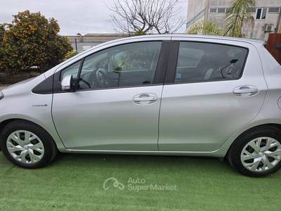Toyota Yaris 5 porte Active Argento usata Pomezia