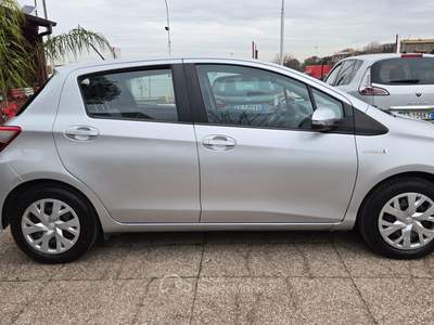 Toyota Yaris 5 porte Active Argento usata Pomezia