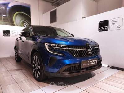 Renault Austral  -  full hybrid e-tech 200 cv techno Blu/Azzurro usata LEGNANO