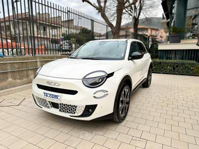 Fiat 600 1.2 hybrid La Prima 110cv auto uff Fiat KM ZERO Bianco usata Santa Maria a Vico