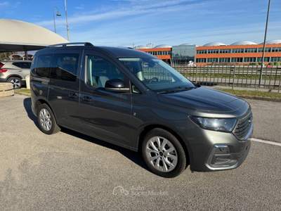 Ford Tourneo Connect Titanium 2.0 EcoBlue 122CV Automatico 5 posti Grigio usata Crocetta del Montello