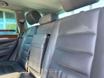 Volkswagen Touareg 2.5 R5 TDI DPF tiptronic Exclusive Grigio usata Rivignano Teor