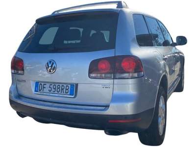 Volkswagen Touareg 2.5 R5 TDI DPF tiptronic Exclusive Grigio usata Rivignano Teor