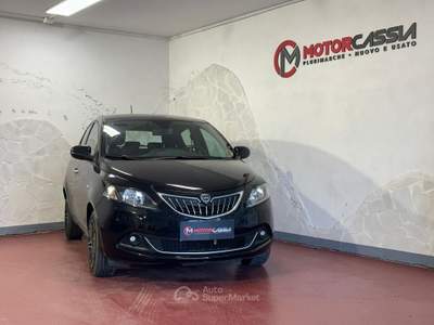 Lancia Ypsilon ADATTA A NEOPATENTATI Nero usata Roma