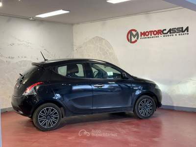 Lancia Ypsilon ADATTA A NEOPATENTATI Nero usata Roma