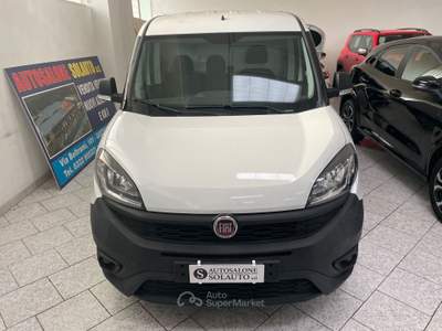 Fiat Doblò Doblo 1.6 MJT 105CV S&S PC-TN Cargo Lounge 3 Posti Bianco usata Gozzano