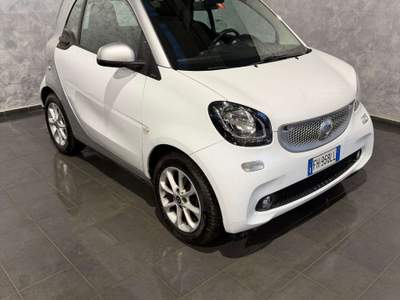 Smart ForTwo fortwo 70 1.0 twinamic Passion OK NEOPATENTATI Bianco usata Cornaredo