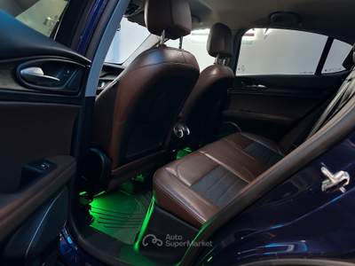 Alfa Romeo Stelvio . Grigio usata Prato
