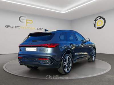 Audi Q5 Q5 2.0 tdi  S line edition quattro 204cv s-tronic Grigio usata Pompei