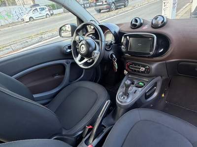 Smart ForTwo 1.0 71cv Coupe C. Automatico Navi motore nuovo Grigio usata Roma