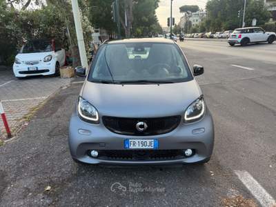 Smart ForTwo 1.0 71cv Coupe C. Automatico Navi motore nuovo Grigio usata Roma