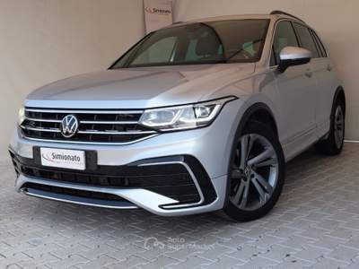 Volkswagen Tiguan 2.0 TDI 150 CV SCR DSG R-Line Grigio usata Resana