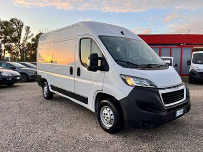 Peugeot Boxer Boxer 330 L2 H2 140CV 2022 Cruise Clima Bianco usata Latina