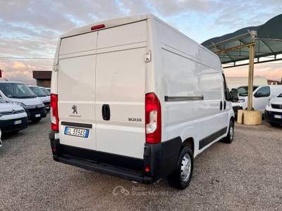 Peugeot Boxer Boxer 330 L2 H2 140CV 2022 Cruise Clima Bianco usata Latina