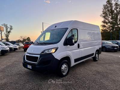 Peugeot Boxer Boxer 330 L2 H2 140CV 2022 Cruise Clima Bianco usata Latina