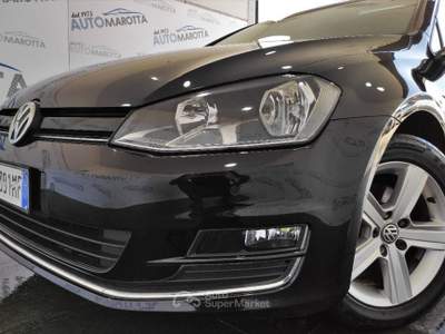Volkswagen Golf Golf 1.4 tgi Highline 5p dsg Nero usata Limatola
