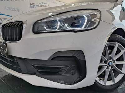 BMW Serie 2 218i 218i Active Tourer Sport 140cv auto Bianco usata Limatola