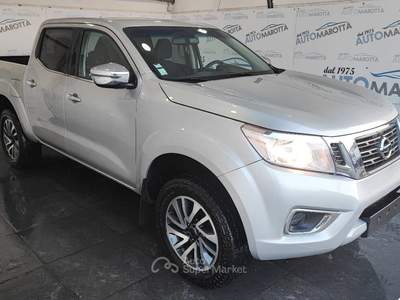 Nissan Navara Navara 2.3 dci N-Connecta 4wd GANCIO TRAINO!RETRO! Argento usata Limatola
