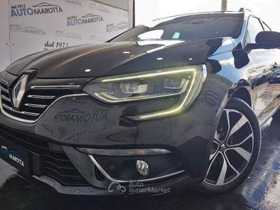 Renault Mégane 1.5 blue dci Intens 115cv edc my19 Nero usata Limatola