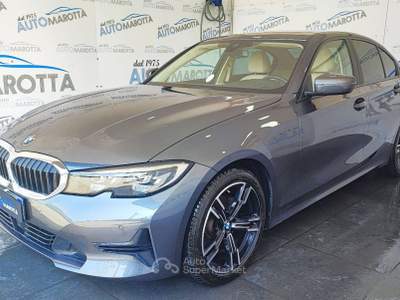 BMW Serie 3 318d 318d Sport auto Grigio usata Limatola