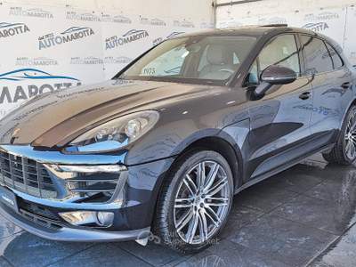 Porsche Macan 3.0d S 250cv TETTO! PELLE! ITALIANA! Nero usata Limatola