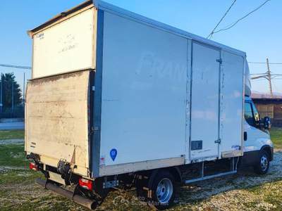 Iveco Daily 35 C18 3750 cab. E6 SPONDA IDRAULICA! Bianco usata Limatola