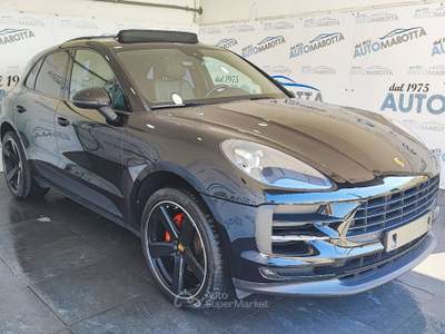Porsche Macan 2.0 245cv pdk TETTO! PELLE! RETROCAMERA! Nero usata Limatola