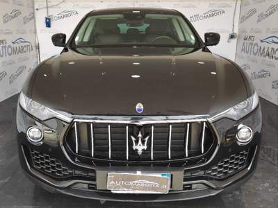 Maserati Levante 3.0 V6 275cv auto TAGLIANDI MASERATI ROSSOCORSA! Nero usata Limatola