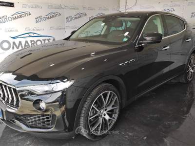 Maserati Levante 3.0 V6 275cv auto TAGLIANDI MASERATI ROSSOCORSA! Nero usata Limatola